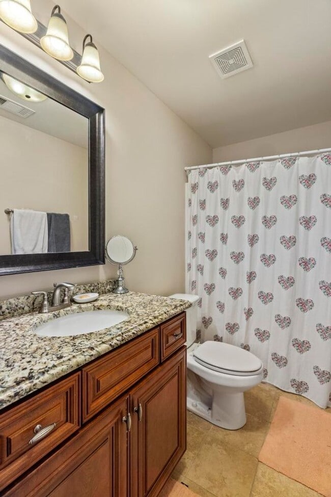 Building Photo - Luxury Living in The Oaks at Cotswold – 5B...