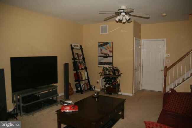 Building Photo - 20925 Cheyenne Terrace