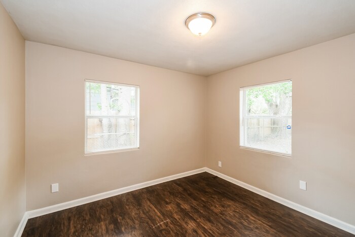 Building Photo - 6157 Cedar Hills Blvd