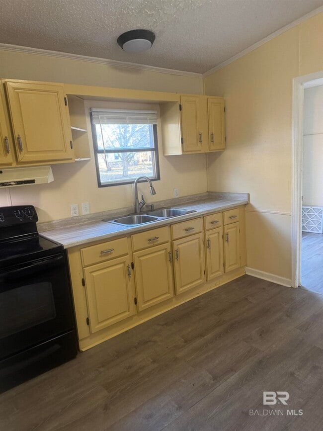 Building Photo - 24180 Newport Rd