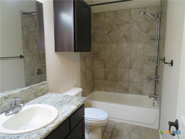 Building Photo - 247 Rosalie Dr