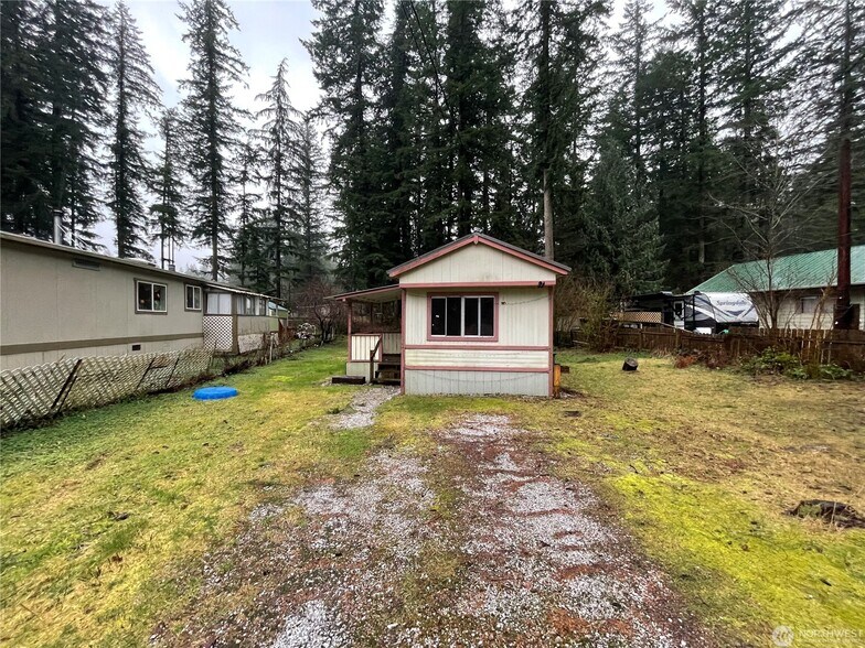 Building Photo - 8540 Juniper Pl