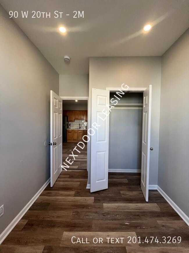 Building Photo - 90 W 20th St