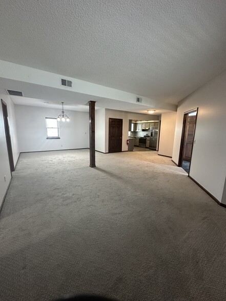 Living room - 1303 Swift Ave