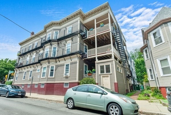 Building Photo - 1 Fayette St