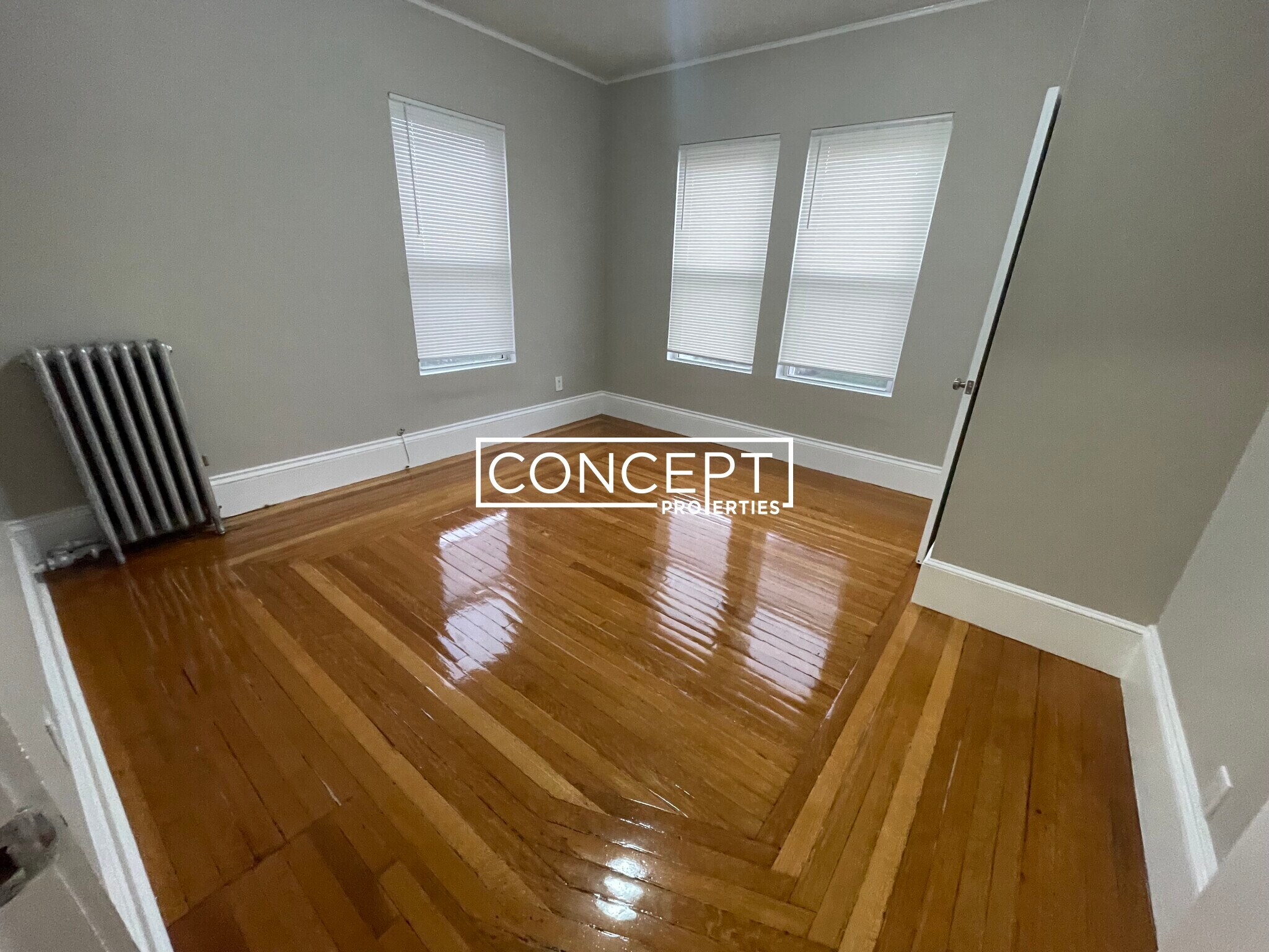 Building Photo - 33 Algonquin St