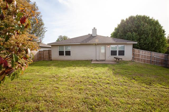 Building Photo - 1118 Water Oak Way