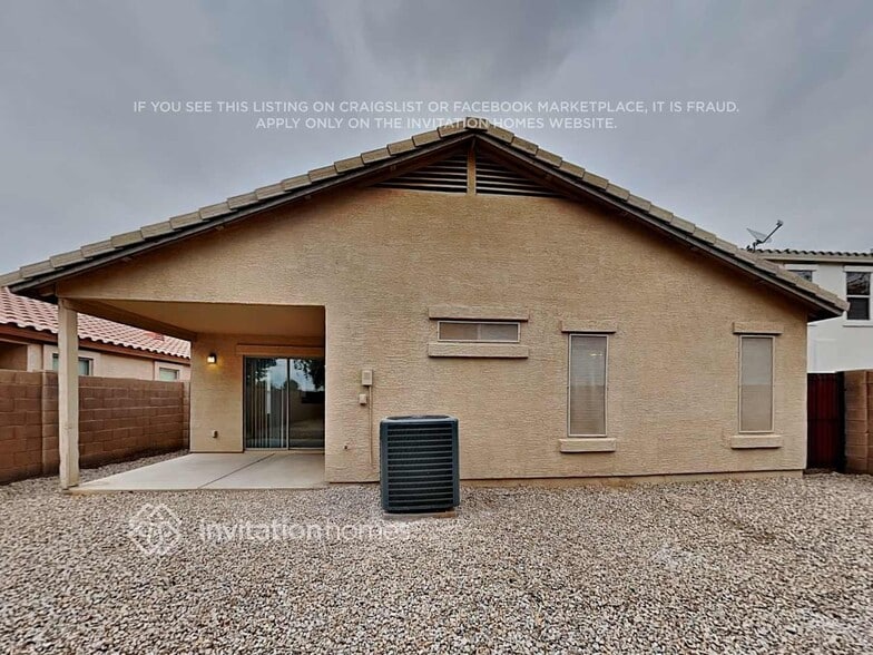 Building Photo - 1731 E Leslie Ave