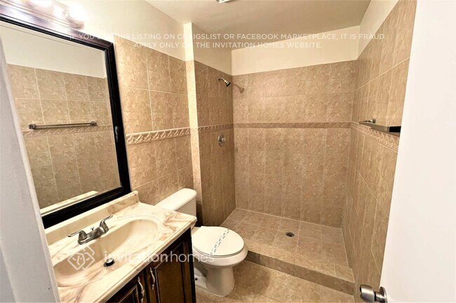 Building Photo - 5215 NW 51st Ct