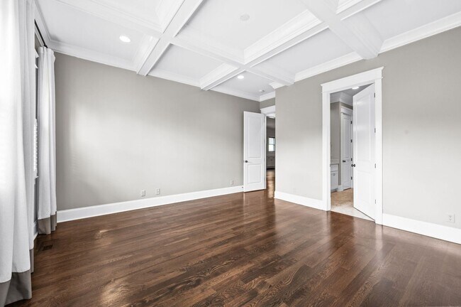 Building Photo - Stunning 4BE/3.5BA home in the heart of Gr...