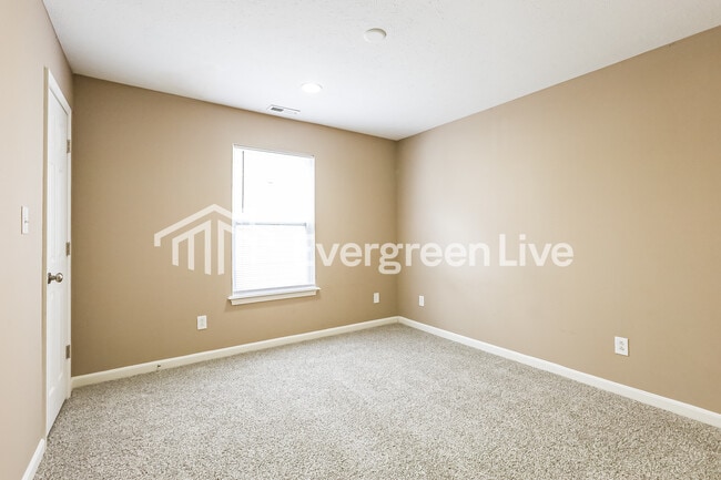 Building Photo - 2004 Lisa Walk Dr