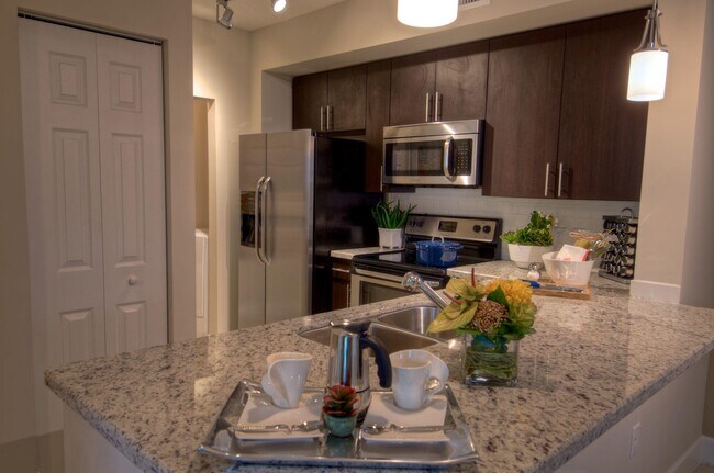 Building Photo - 8137 Tumblestone Ct