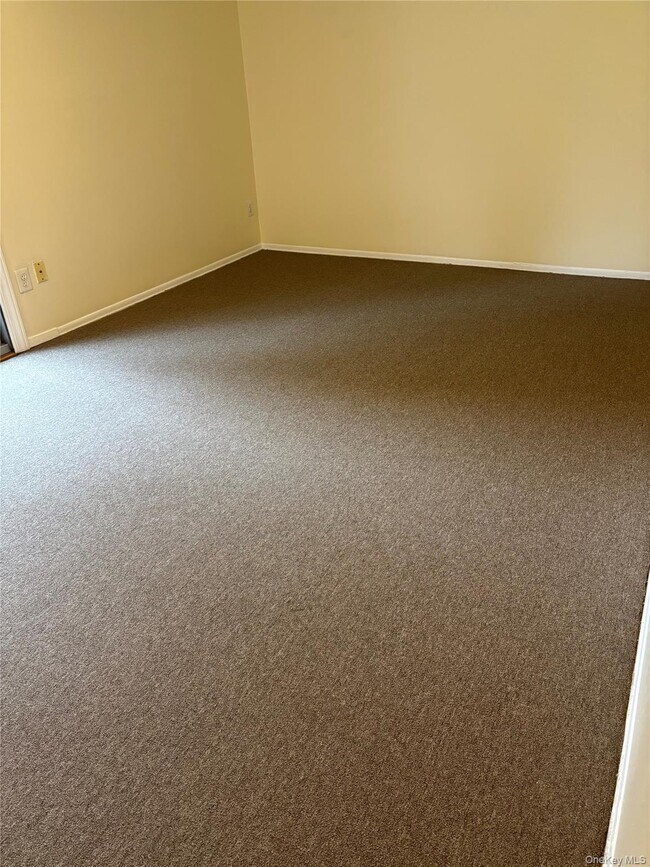 Building Photo - 9 Bailey Ct