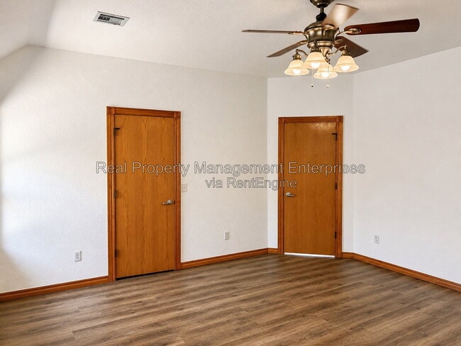 Building Photo - 4713 Castle Bay Cove