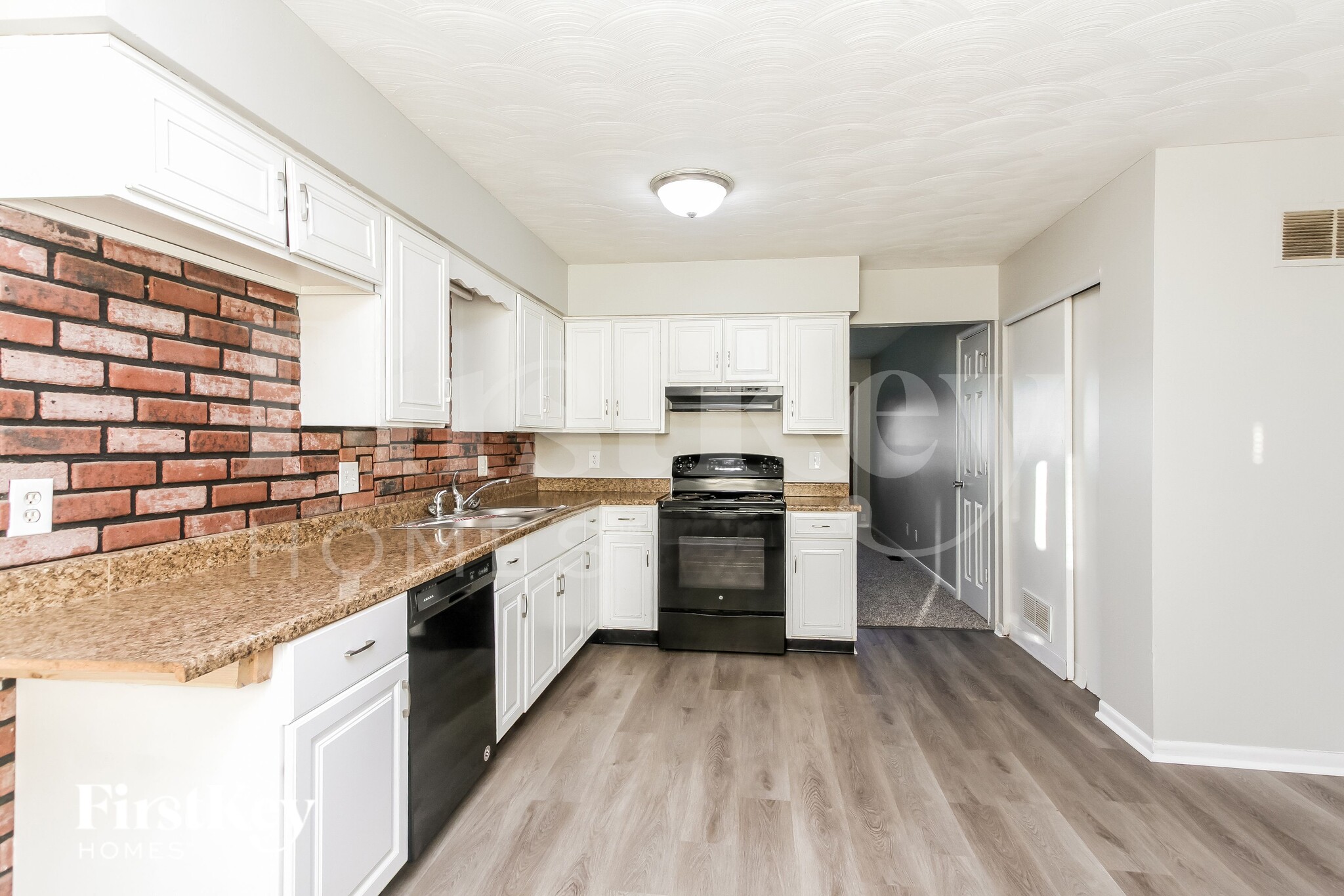 Building Photo - 5355 Gambel Rd