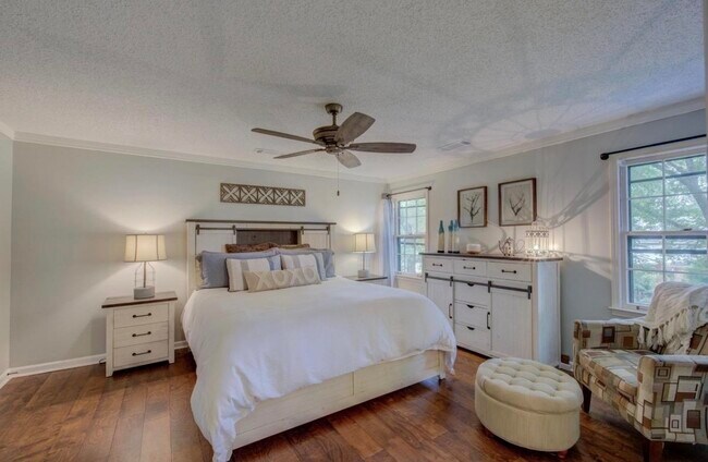 Building Photo - 8327 Poplar Pike