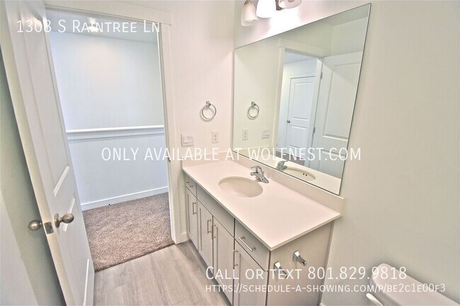 Building Photo - 1308 S Raintree Ln