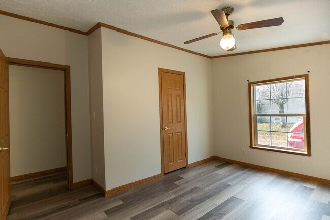 Building Photo - 3 bed, 2 bath, Rancher in Martinsburg, WV