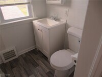 Building Photo - 39 Eldred Ave