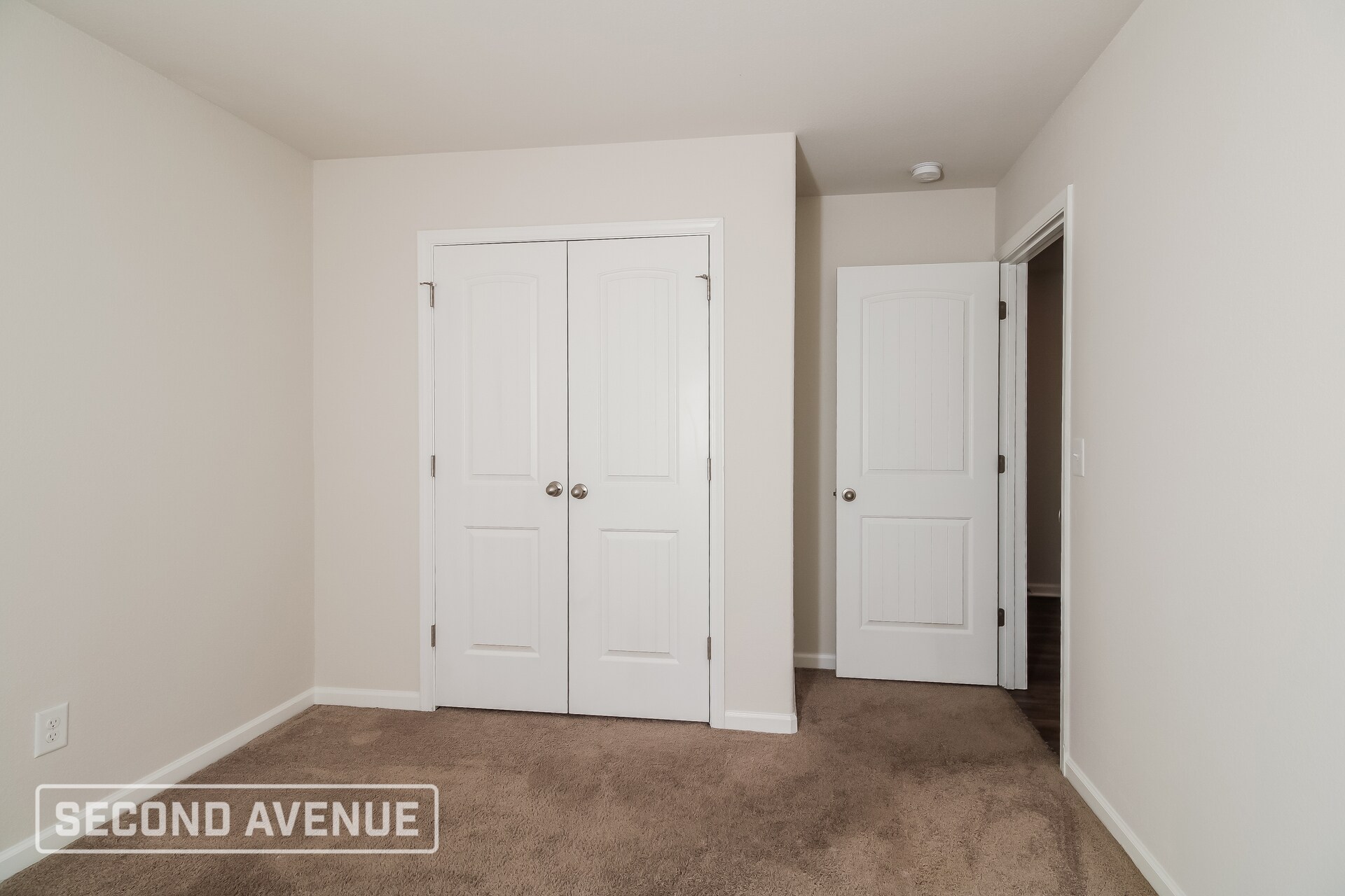 Building Photo - 411 Misty Knl Dr