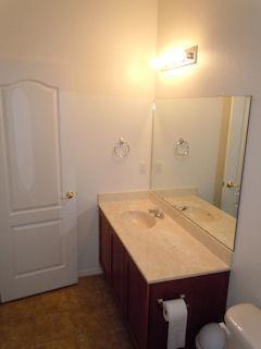 Building Photo - 601 Menaul Blvd NE