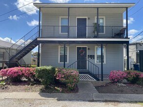 Building Photo - 2BR Home in Port Allen | Garden District of West Baton Rouge
