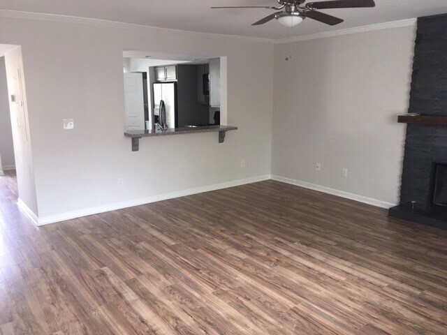 Building Photo - 889 Regal Path Lane