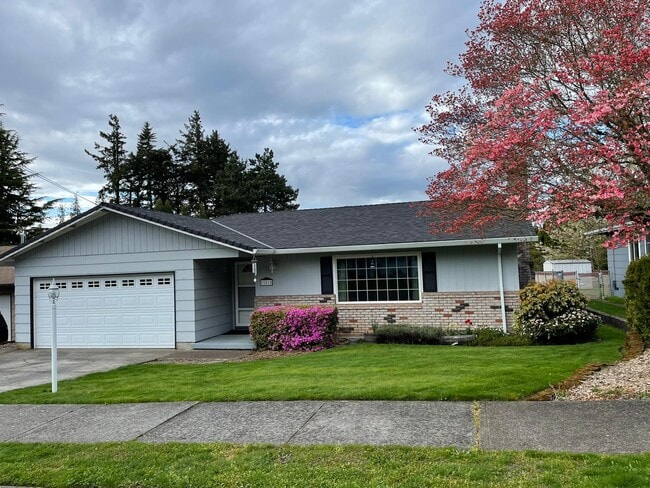 Primary Photo - 21515 SE Alder St