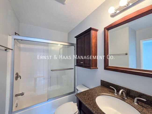 Building Photo - 12526 Cuesta Dr