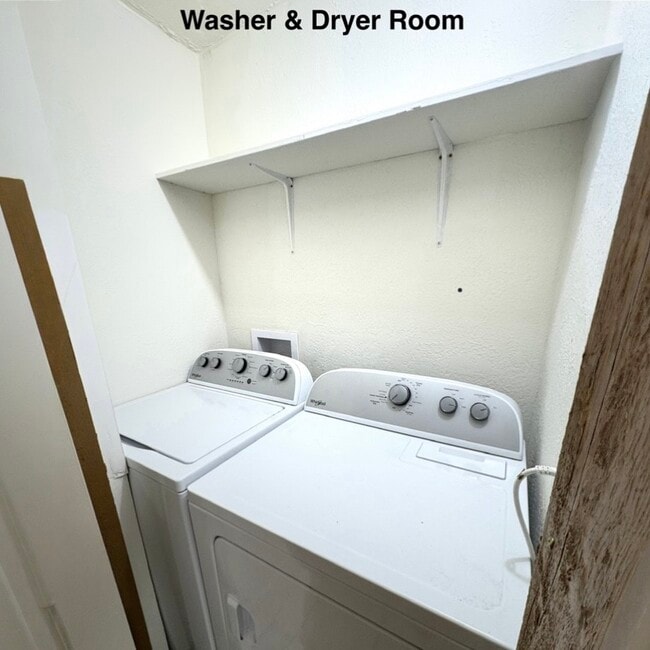 Building Photo - 202-1