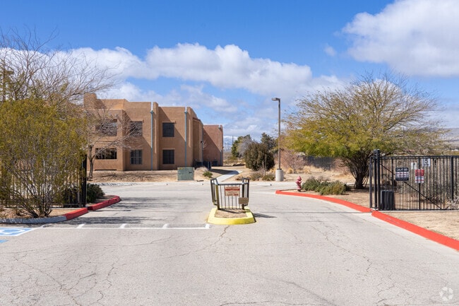 16197 H St - Entrance - Park Palace II