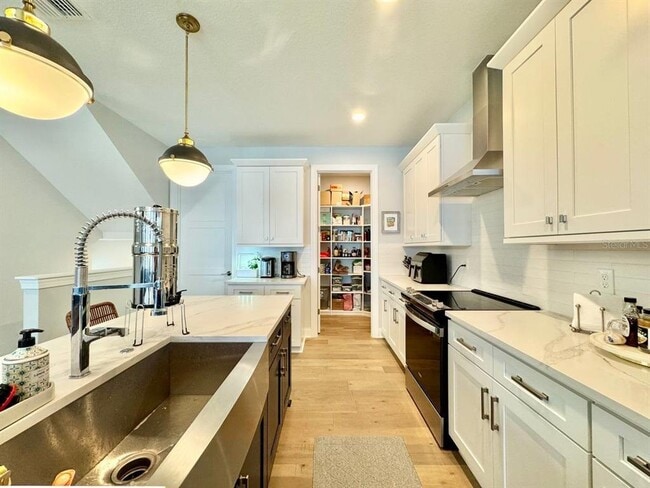 Building Photo - 4740 Legacy Park Dr