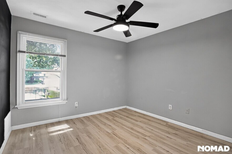Building Photo - 1620 Winthrope Dr