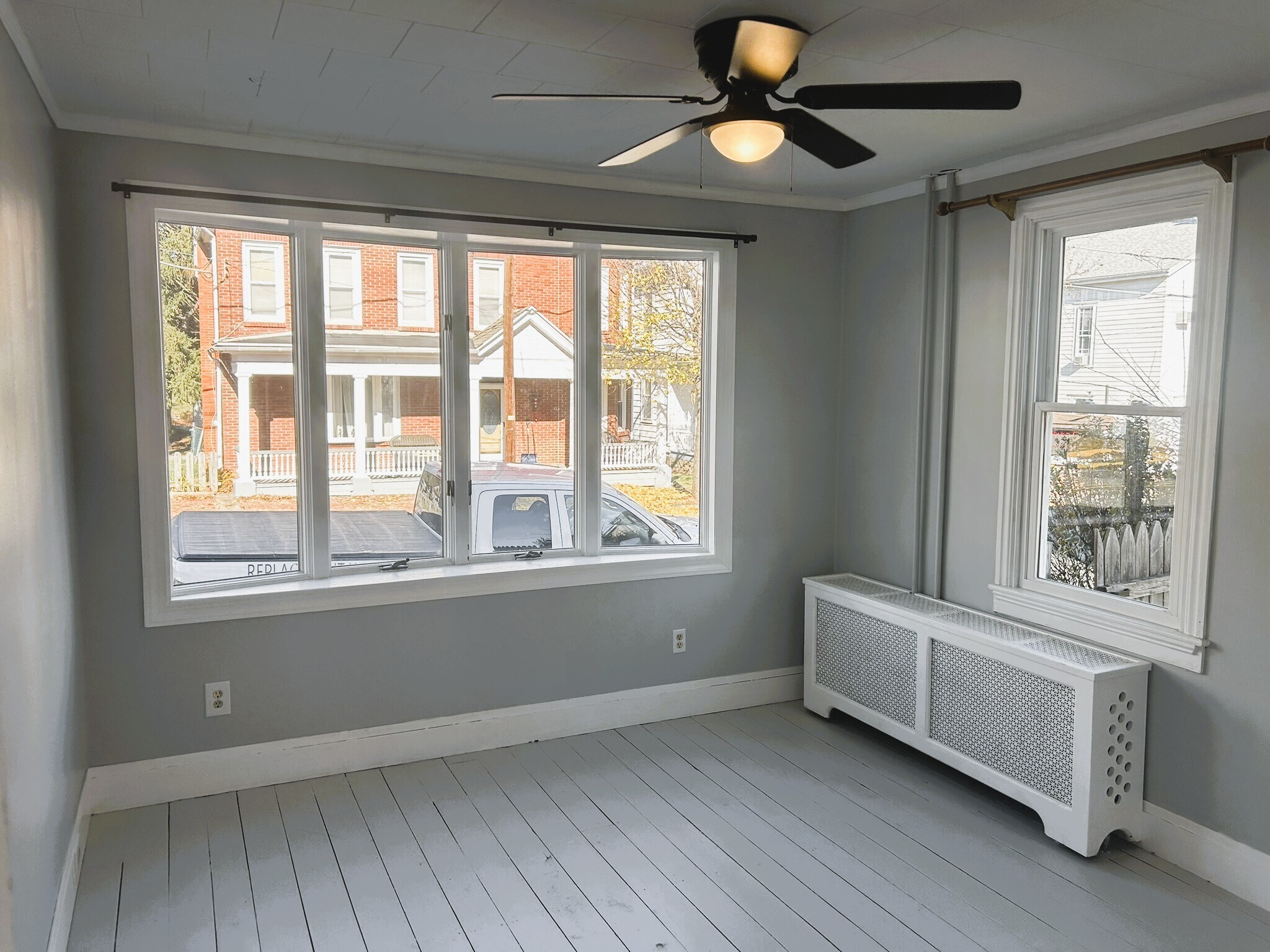 Building Photo - 241 Market St