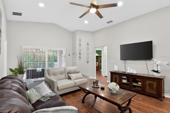 Building Photo - 165 Scrub Jay Way