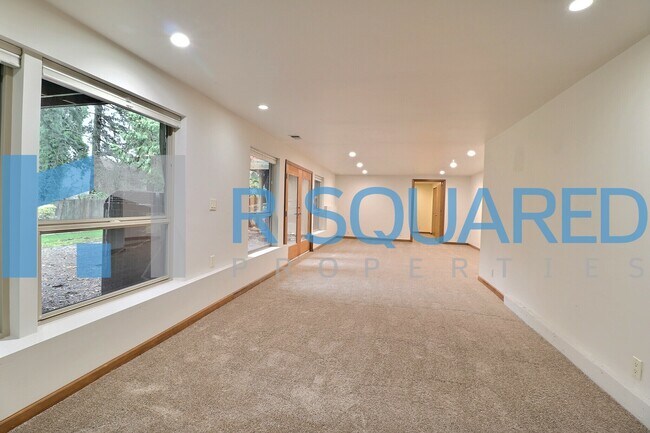 Building Photo - 307 Slater St