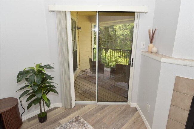 Building Photo - 8754 Mallard Reserve Dr