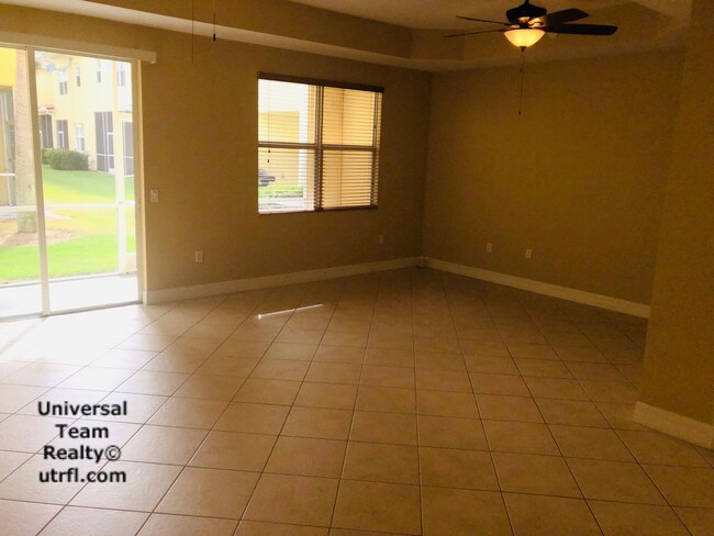Building Photo - 16081 Via Solera Cir