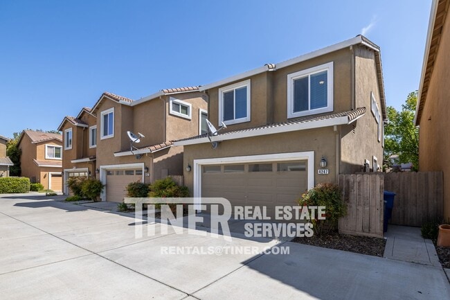 Building Photo - Beautiful North Natomas Home