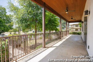 Building Photo - 1542 N Alamo St