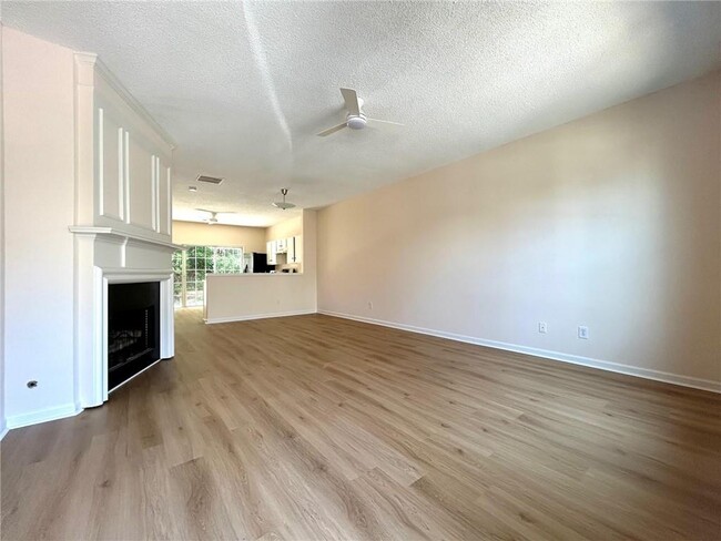 Building Photo - 275 Devonshire Dr