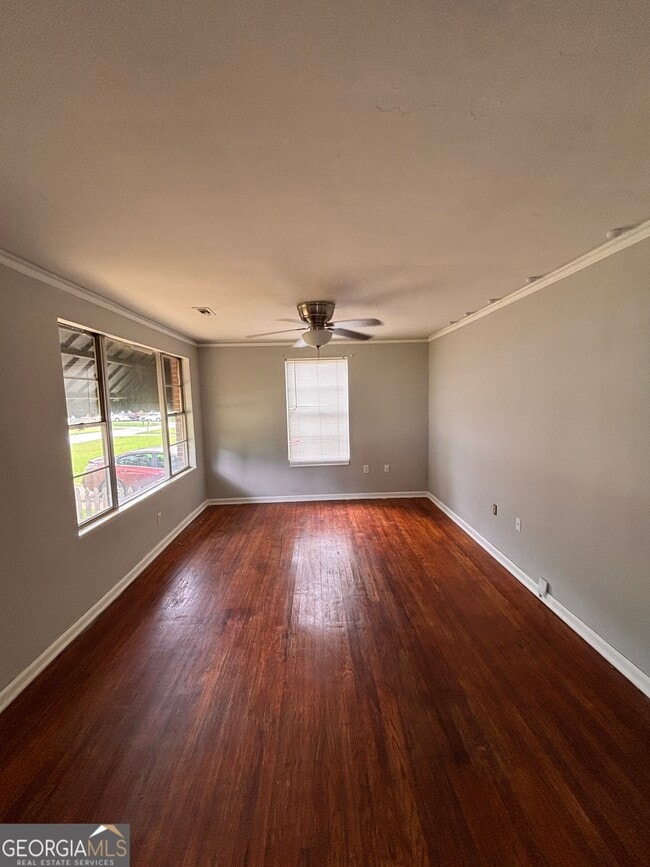 Building Photo - 1960 Willa Dr