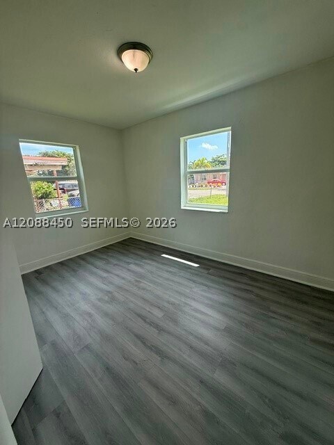 Building Photo - 1631 NW 14th Ct