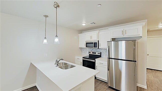 Building Photo - 4902 Avion Ct