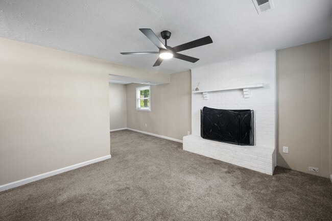 Building Photo - 9212 Foxtail Ct
