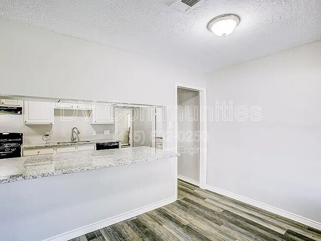 Building Photo - 1118 Madison Ave