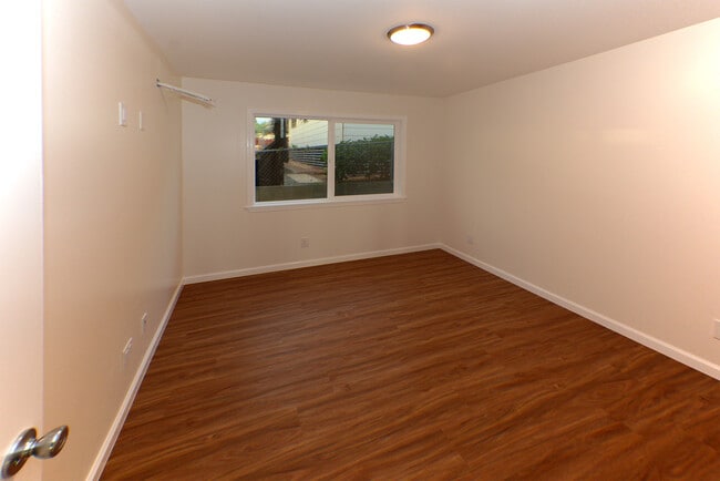 Building Photo - 1314 Hoohulu St