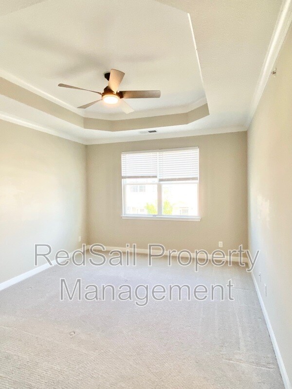 Building Photo - 520 Fishers Ct