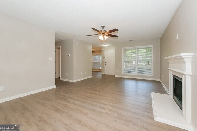 Building Photo - 4919 Wolfcreek View