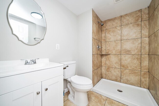 Building Photo - Stunning Renovated 3BR/2BA Home – Move-In Ready!